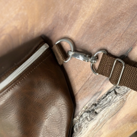 Bauchtasche BASY aus Kunstleder