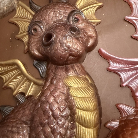 Handmade Drache aus Epoxidharz – dekorative Drachen 