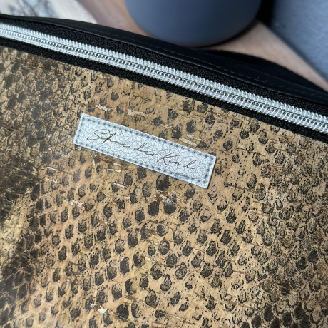 Bauchtasche BASY aus Kunstleder und Kork