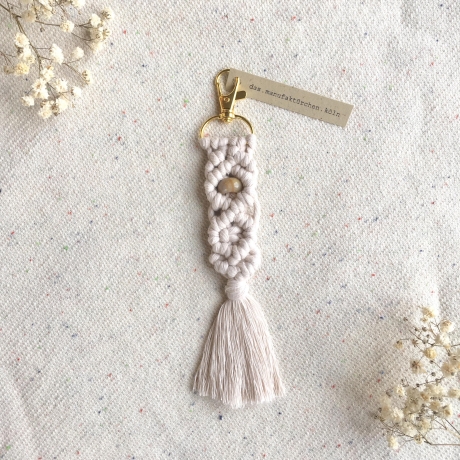 Anoukh • Makramee Schlüsselanhänger nude creme mit Perle