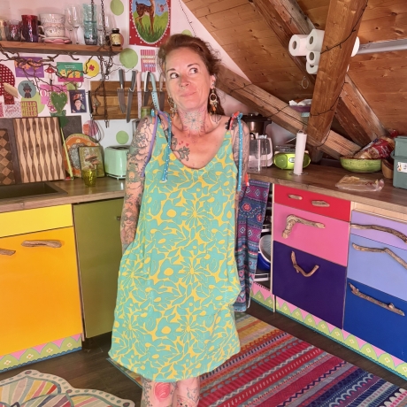 Sommerkleid mit Bindebändern und Taschen Größe 38-40