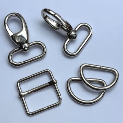 Taschenset 25 mm silber Karabinerhaken + D-Ringe + Schieber 