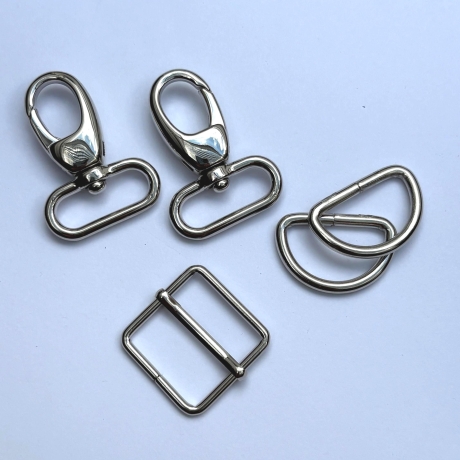 Taschenset 25 mm silber Karabinerhaken + D-Ringe + Schieber 