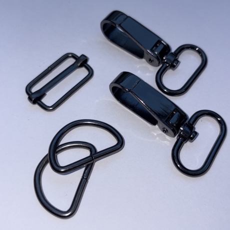Taschenset 25 mm schwarz-silber Karabinerhaken D-Ringe Schieber