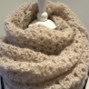 Handgehäkeltes Mohair-Dreieckstuch 