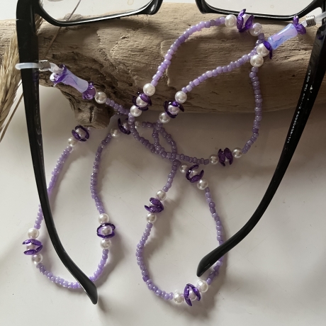 Brillenband NEU Handmade Perlenlook Lila 