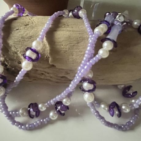 Brillenband NEU Handmade Perlenlook Lila 