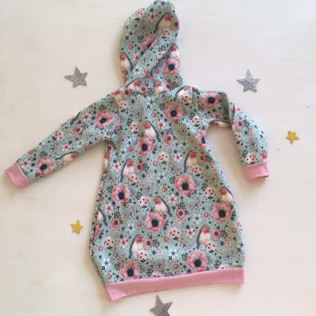 Kapuzenkleid Vogel Liebe genäht in den Größen 56 - 128