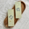 Lesezeichen mit gepressten Blumen • pastellgrün gold