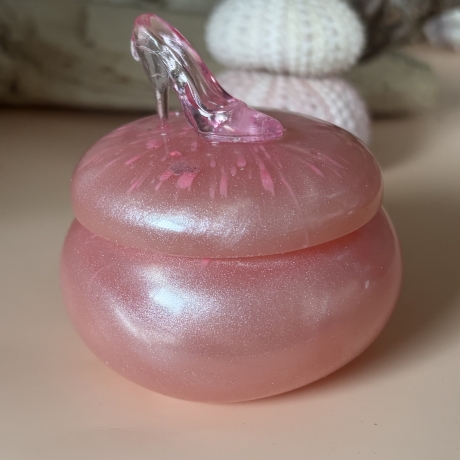 Kleine Handmade Schmuckdose „Pink High Heel“  