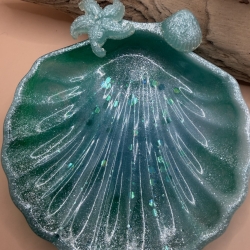 Handmade Seifenschale „Meereszauber“ 10 × 10 cm – mit Seestern 