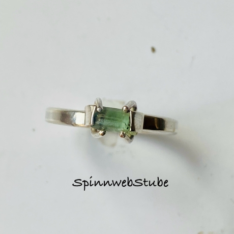 Schmaler Silberring „Grüner Rohturmalin“