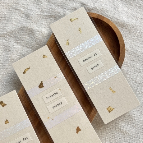 Lesezeichen • breathe deeply • beige gold Entspannung