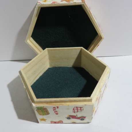 Holzschachtel für kleine Geschenke