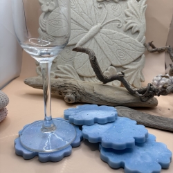 Handmade Untersetzer aus Epoxidharz Blau | Blüten Untersetzer | 