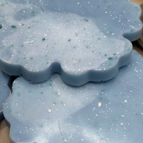 Handmade Untersetzer aus Epoxidharz Blau | Blüten Untersetzer | 