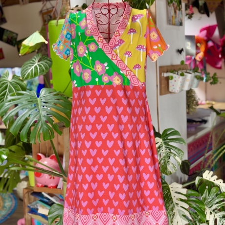 Möpsekleid in Wickeloptik Größe 38-44
