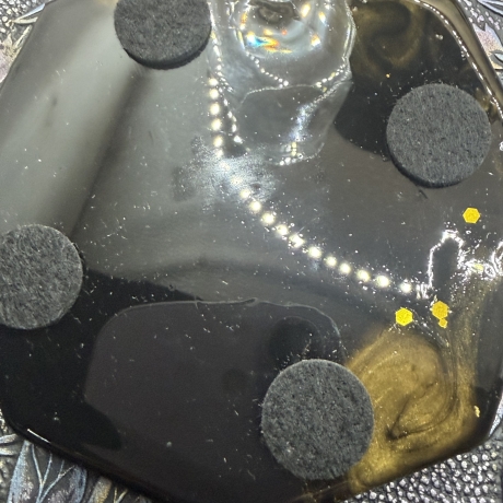 Handmade Epoxidharz-Untersetzer „Golden Glamour“ mit Halter  