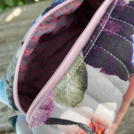 Kulturbeutel  | Boxy Bag gesteppt  | Blumen  | Kosmetiktasche