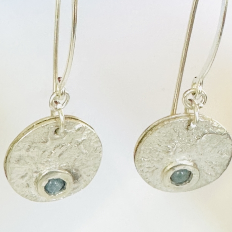 Hängeohrringe aus Silber „Mit Chalzedon“