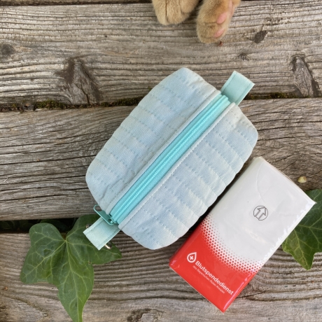 Mini Boxy Pastellmint gesteppt | Schlüsselanhänger 