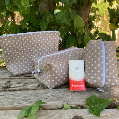 Kosmetiktasche Taupe Punkte gesteppt | Kulturbeutel | Organizer