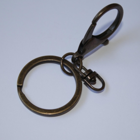 Schlüsselring mit Karabinerhaken und Wirbel altmessing LETZTER