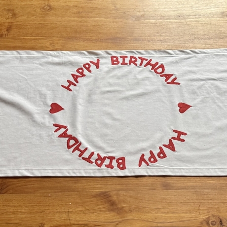 Tischläufer Applikation *Happy Birthday*, Geburtstag, 45x140cm