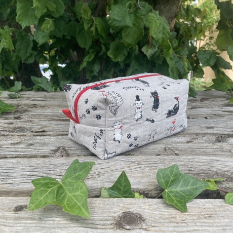 Kulturbeutel Boxy Bag | Katzen gesteppt | Aufbewahrung