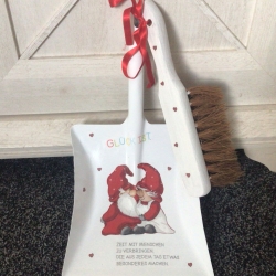 Kehrbesen Set - handmade - Unikat- Wichtelpärchen „ Glück ist…“  
