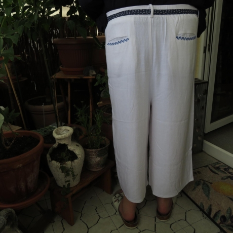 Leinen los Damenhose ( Culotte) für den Sommer Gr.52