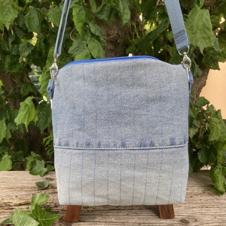 Crossbody-Tasche aus Upcycling-Jeans | Patchwork Umhängetasche