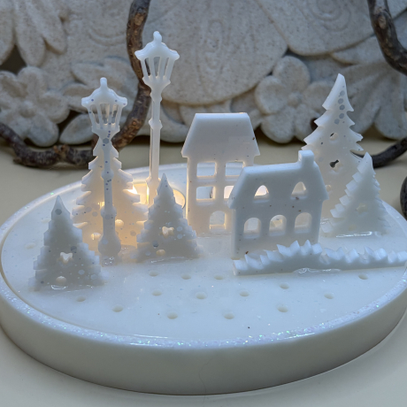 Handgefertigter Teelichthalter Winterlandschaft aus Epoxidharz