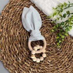 Knisterohr Greifling Holzring Knistertuch hellgrau mit Pünktchen 