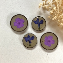 4 dekorative Vintage Magnete mit gepressten Blumen