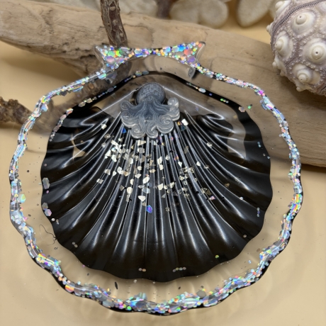 Handgemachte Muschel-Seifenschale mit Oktopus, Schwarz & glitzer