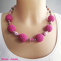 Statement Kette kurz pink Häkel Perlen Recycle Papier Perlen