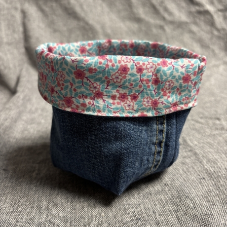 Wende Utensilo aus Jeans und Stoffen - 9 -