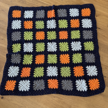 Gehäkelte Granny Square Kniedecke- Kinderdecke - 14 -