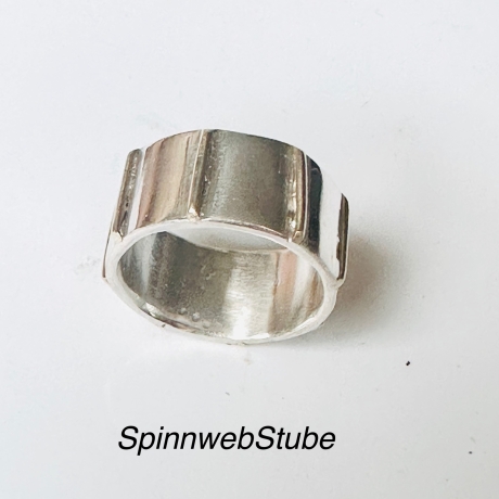 Massiver Silberring „Gold gestreift“