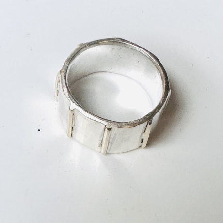Massiver Silberring „Gold gestreift“