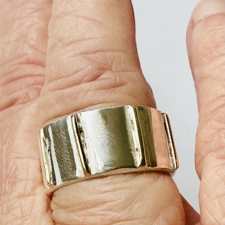 Massiver Silberring „Gold gestreift“