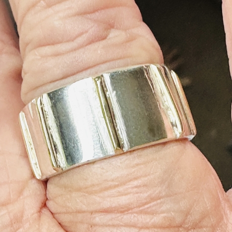 Massiver Silberring „Gold gestreift“
