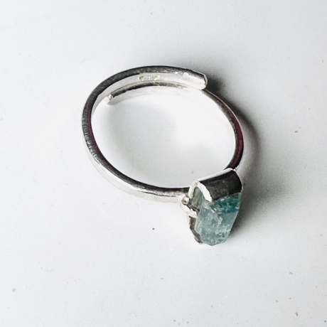 Offener Silberring „Aquamarin-Kristall“