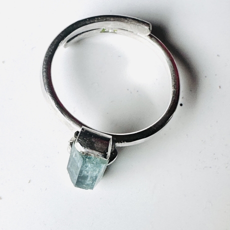 Offener Silberring „Aquamarin-Kristall“