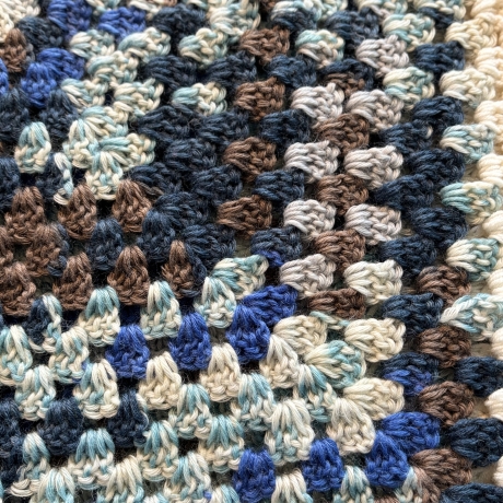 Gehäkelte Granny Square Kniedecke- Kinderdecke - 17 -