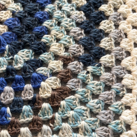 Gehäkelte Granny Square Kniedecke- Kinderdecke - 17 -