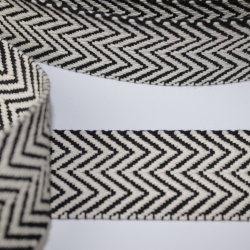 ab 1,50m Gurtband Baumwolle 38 mm schräge Streifen schwarz natur