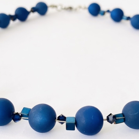 Kette mit Polaris Perlen, Hämatit und  Biconen blau