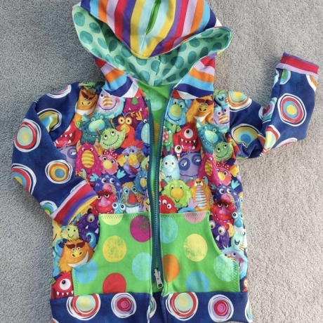 Schnittmuster Wendesweatshirtjacke Ladybird 